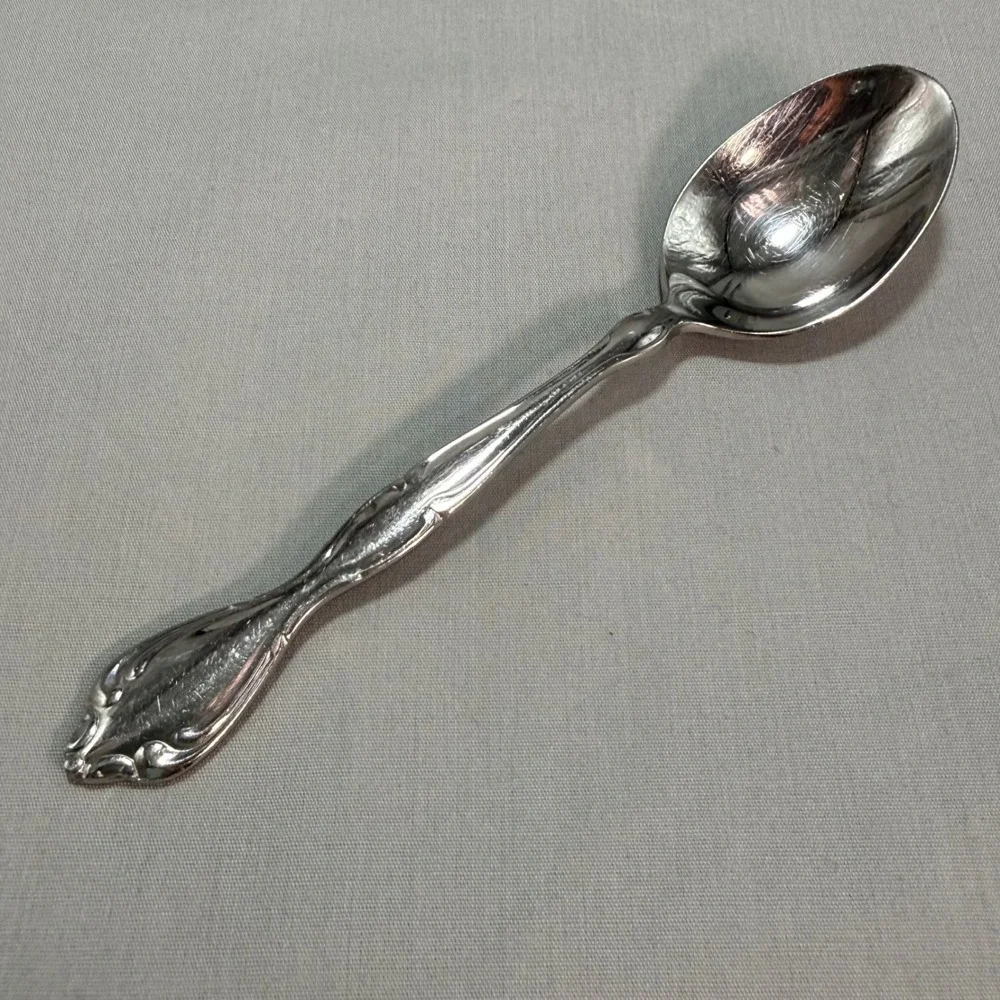 Oneida Cantata 47 Pc Replacement Mixed Lot Stainless Discontinued 18 Teaspoons